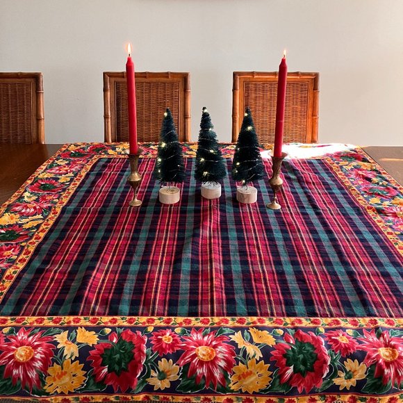 Vintage April Cornell Double Sided Holiday Tablecloth featuring Plaid and Flower - Picture 9 of 9